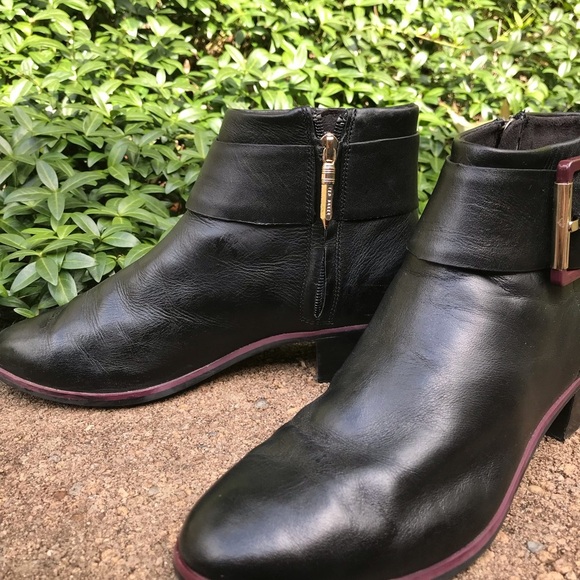 Ted Baker Ankle Boots Booties Black Leather Womens 37 Purple Lucite Buckle - Picture 6 of 11